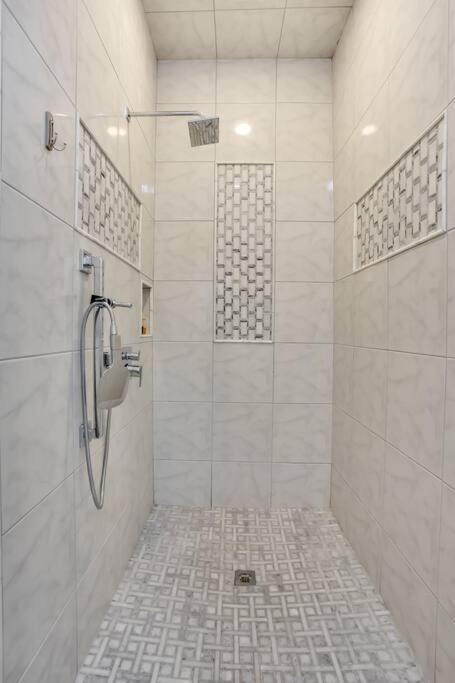 Large 4 Bedroom With Bunk Room And 2 Golf Carts! Destin Exterior photo