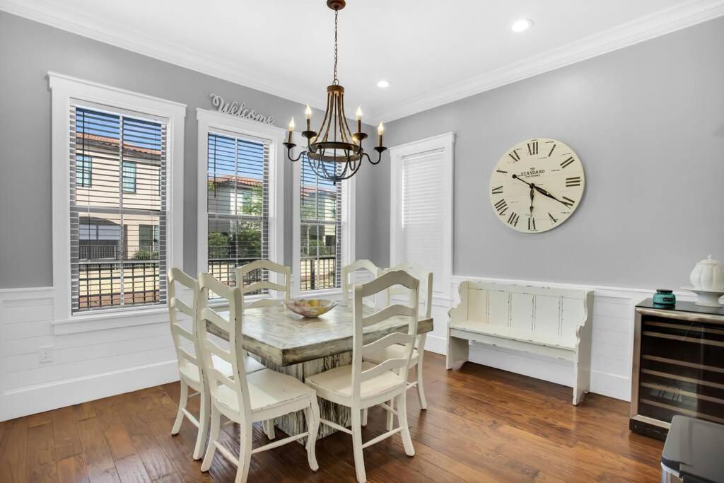 Large 4 Bedroom With Bunk Room And 2 Golf Carts! Destin Exterior photo