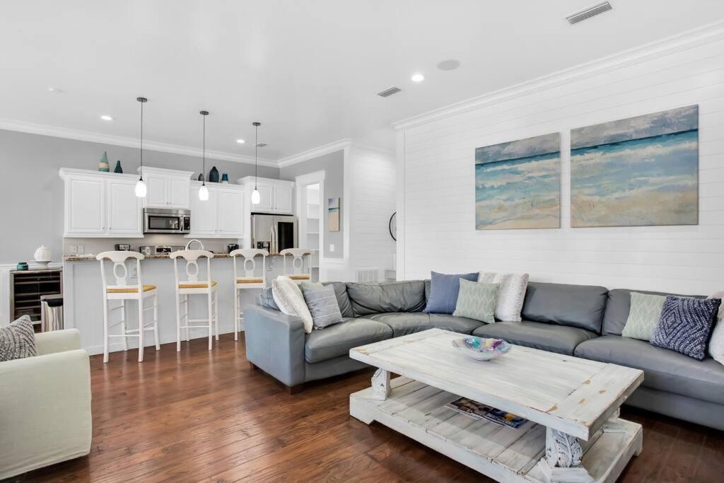Large 4 Bedroom With Bunk Room And 2 Golf Carts! Destin Exterior photo